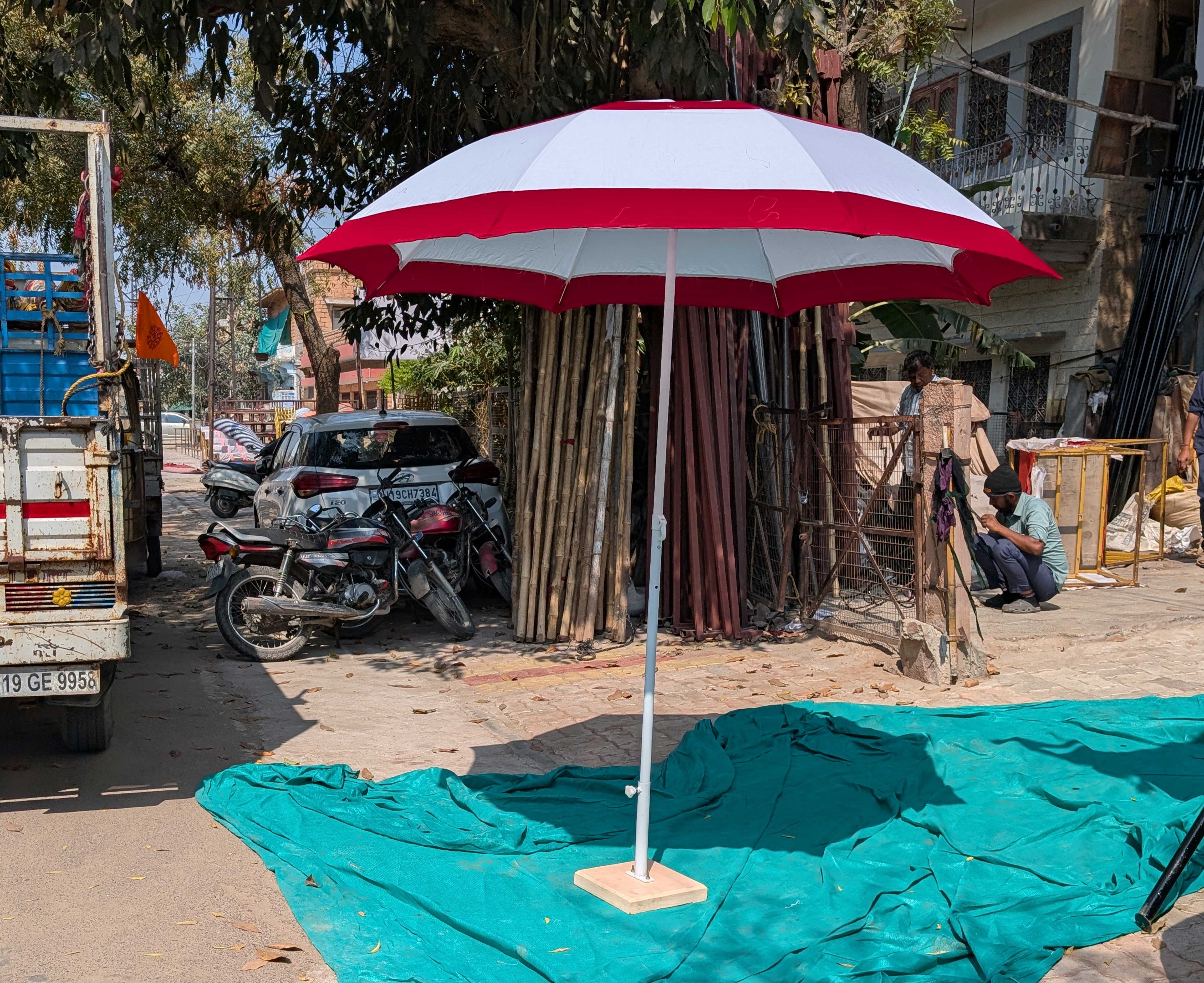 Red and White Strips Parasol